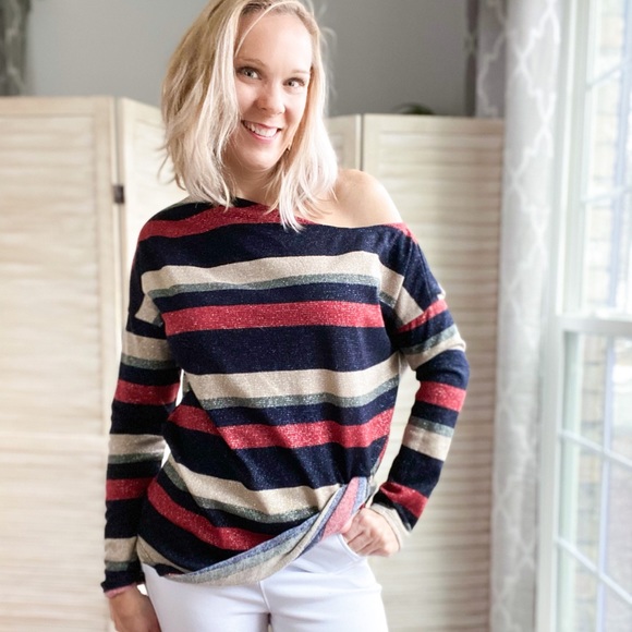 Striped ots twist front top - Picture 3 of 5